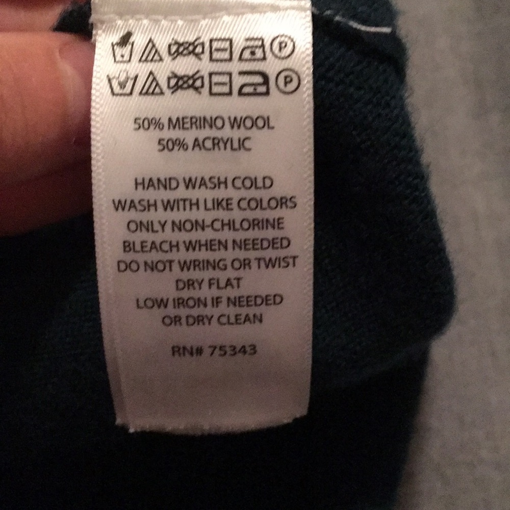 Tahari wool dress - Picture 5 of 5